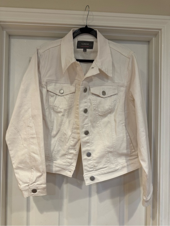 torrid Jackets & Blazers - torrid NWOT White Jean Jacket with Button-Front